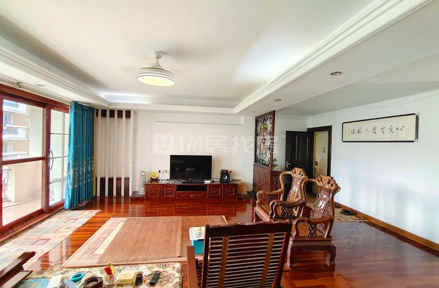 泽峰苑6室3厅274.74㎡258万二手房图片