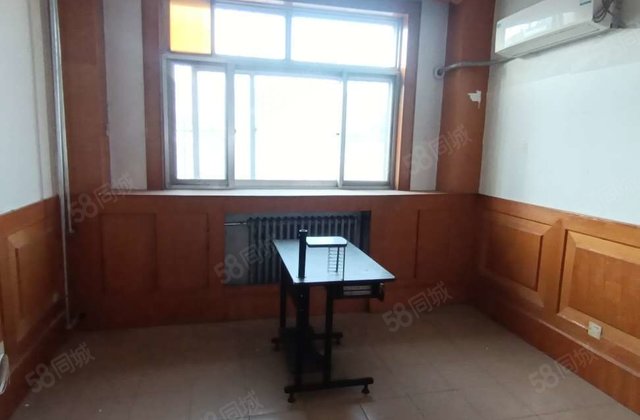 文轩外国语一中附近精装修中间楼层