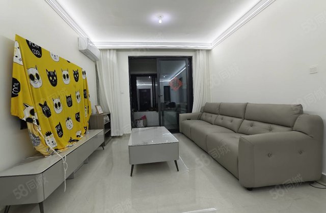 房东急售 三叶草 次新的 精装修 送车位的 储藏室 保证真实