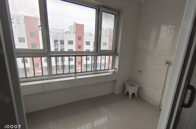 市中心伟业 中华御苑南北通透近医院高楼层视野无遮挡交通便利