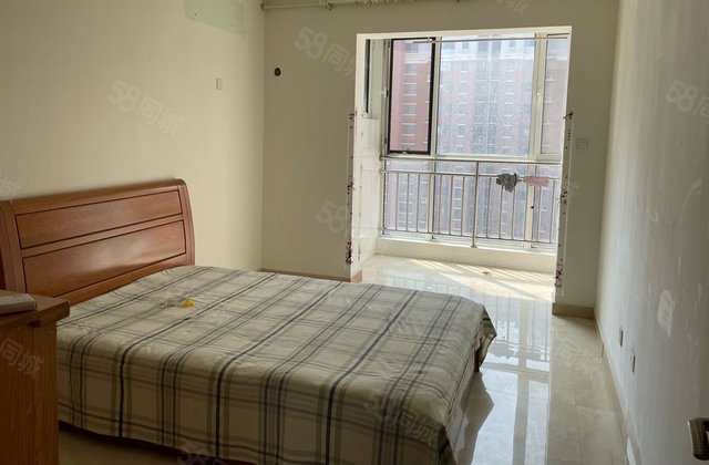 中央公园北院2室2厅99.43㎡136万二手房图片