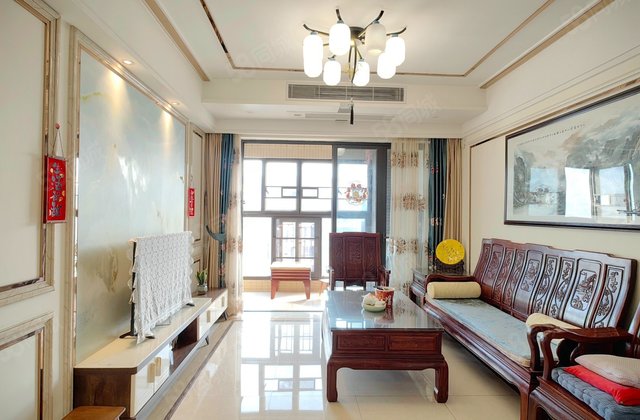 保利诺丁山3室2厅90.31㎡135万二手房图片