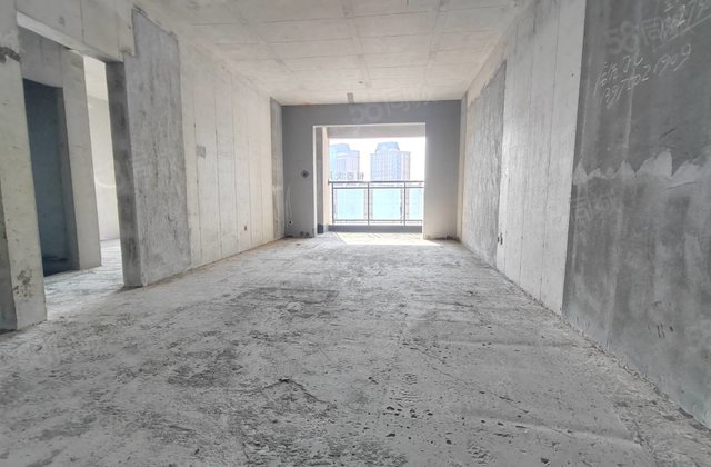 利都中环名座3室2厅113.36㎡88万二手房图片