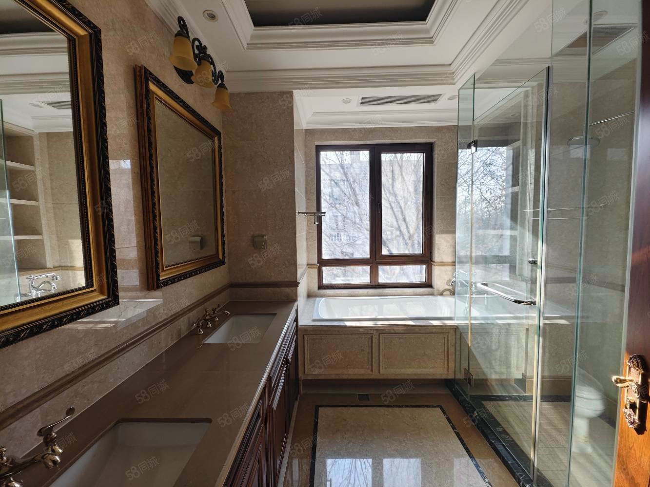 融創(chuàng)千章墅7室4廳5衛(wèi)454.58㎡南北2490萬(wàn)