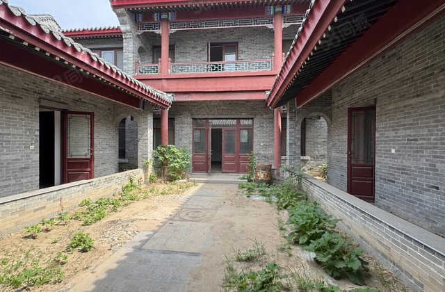 光岳府四合院 靠近湖边 六室五卫