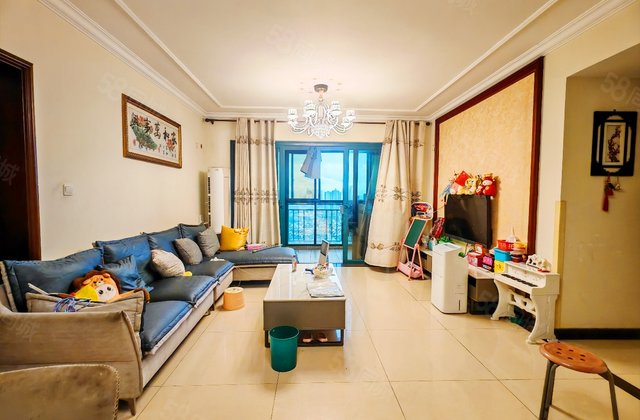 恒大绿洲4室2厅131.78㎡140万二手房图片