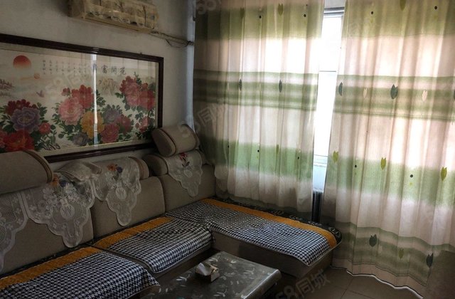 畜产小区3室2厅1卫