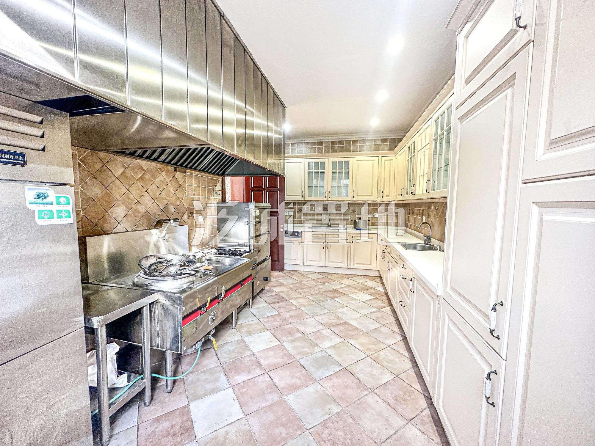 北京玫瑰園9室5廳12衛(wèi)607㎡南北5880萬(wàn)