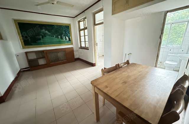 审计局家属院 两居室两厅 中间楼层 划东昌 户型好