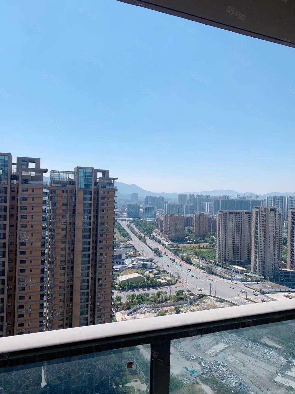 滨江cbd中空顶跃,一线江景房,看房随时方便有钥匙,江岸景苑-温州58