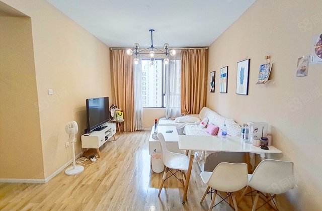 蓝光COCO国际(一期)3室2厅65.18㎡91万二手房图片