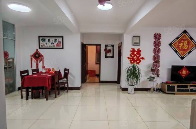 龙泉花园(莒南)3室2厅136㎡49万二手房图片