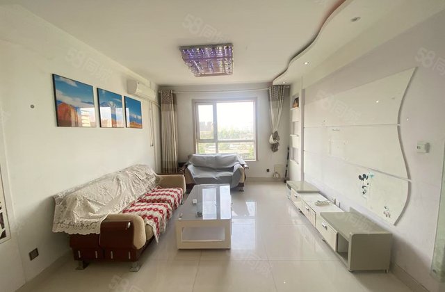 人民公园 中央丽都 附近 宝徕花园 带车库 中间楼层 免大税