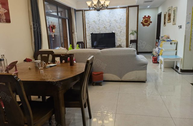 华鹏梧桐邑3室2厅129㎡85万二手房图片