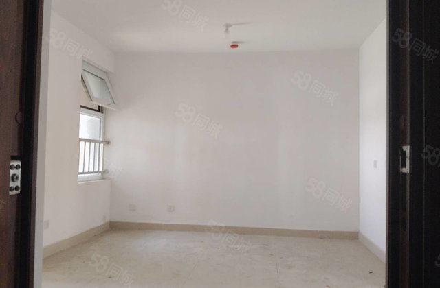 急售，年轻人刚需买房，三萬入住，电梯房，阿卡迪亚六期