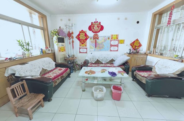 实验  阳光  好楼层，使用面积大，双阳台，全明户型