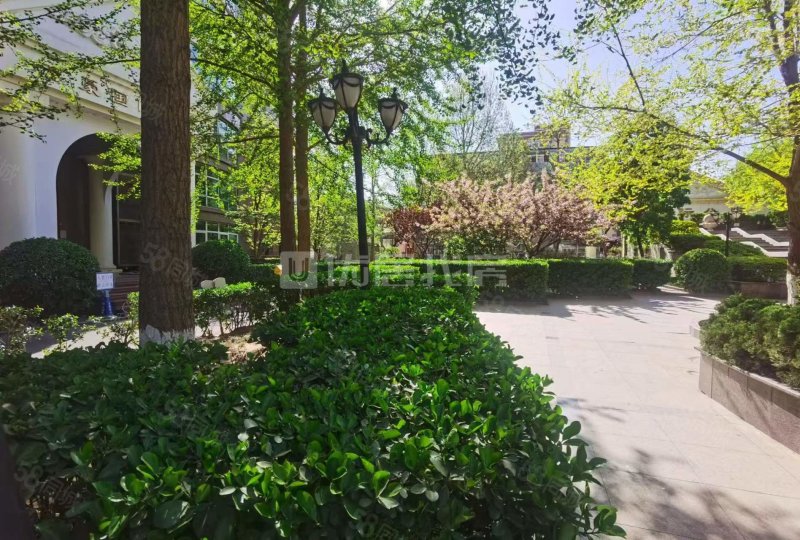 萬(wàn)豪國(guó)際公寓1室1廳1衛(wèi)67.69㎡北410萬(wàn)