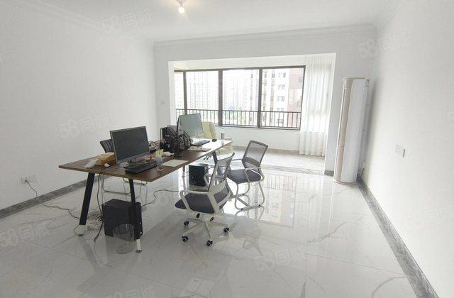 第三实验旁，国岳府三室，朝阳户型，好楼层，送储免大税