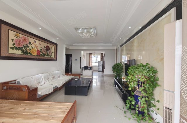 月亮湾  的户型！双阳台！三叶草！带车位！