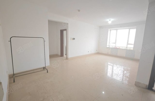 兴华路   东昌中学 领秀城电梯房 三室 免大税可贷款