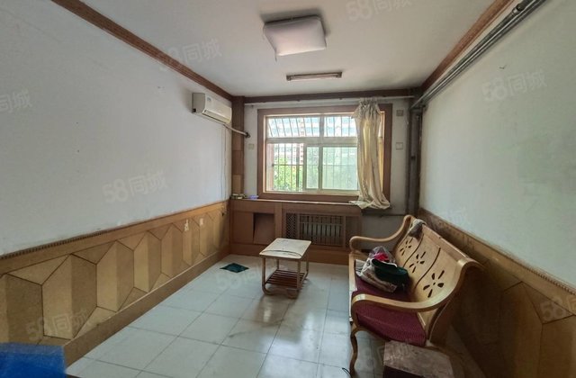 东昌中学，市中心五星百货附近，两室两厅