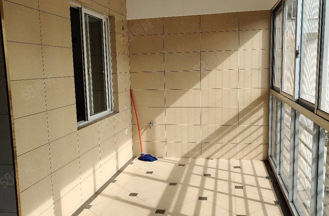 鑫焱凯旋门3室2厅146.67㎡175万二手房图片