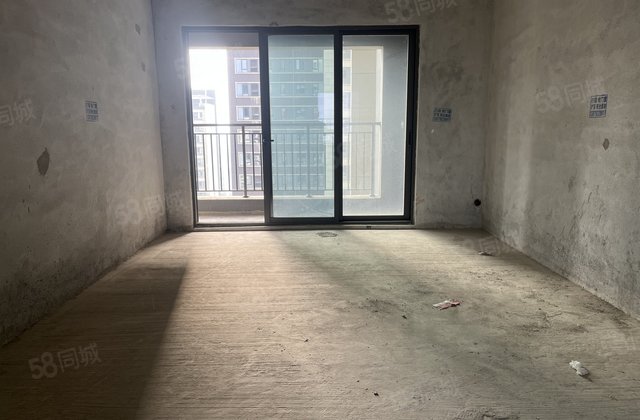 融创政务壹号4室2厅138㎡115万二手房图片