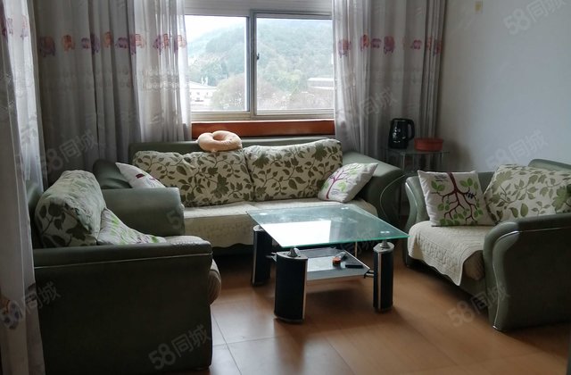 红梅小区2室2厅69.5㎡23.8万二手房图片