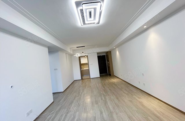 世茂城三期3室2厅104.73㎡132万二手房图片