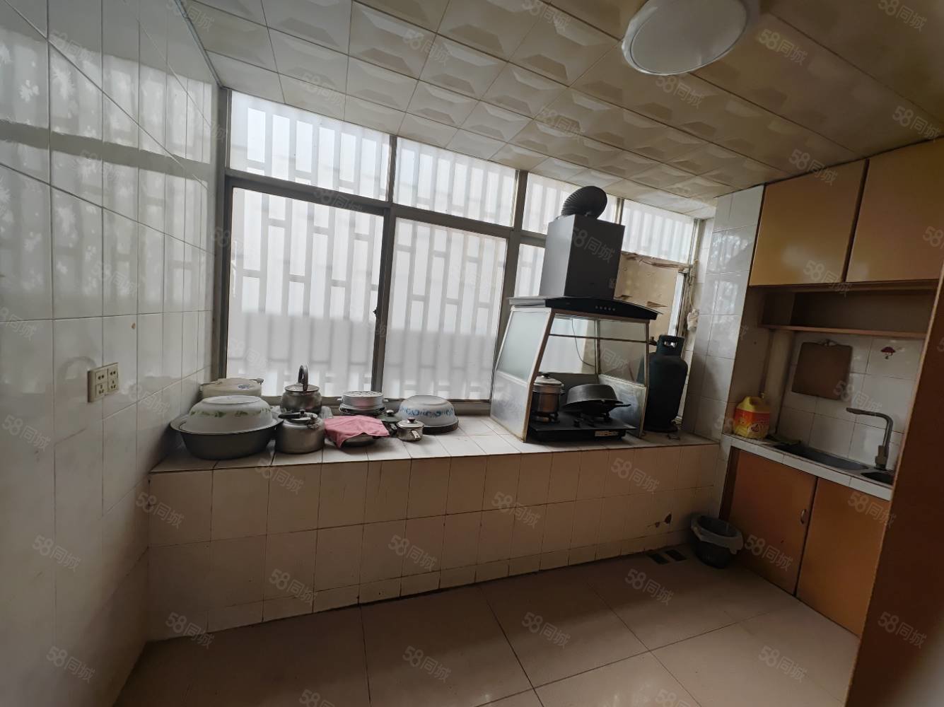 财政局家属区(昭阳)4室2厅2卫136㎡东西58.8万