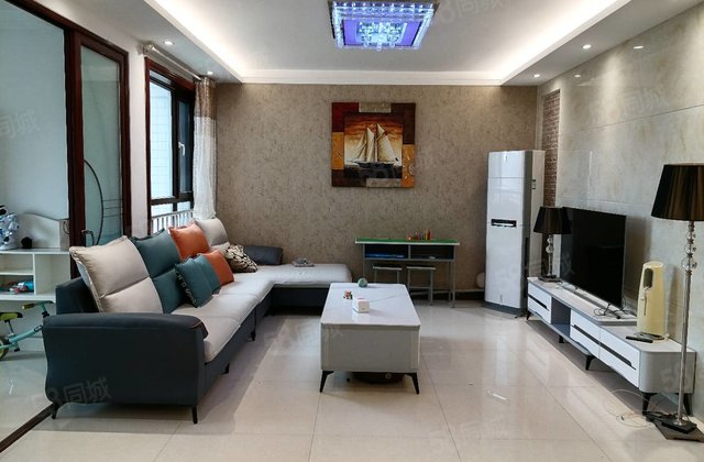 东昌中学 精装电梯 三室二卫 可隔四室 随时看房 免大税