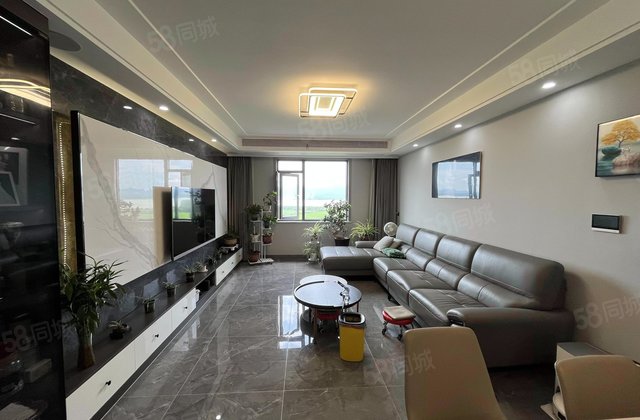 滨湖景城(西区)3室2厅117㎡56.9万二手房图片