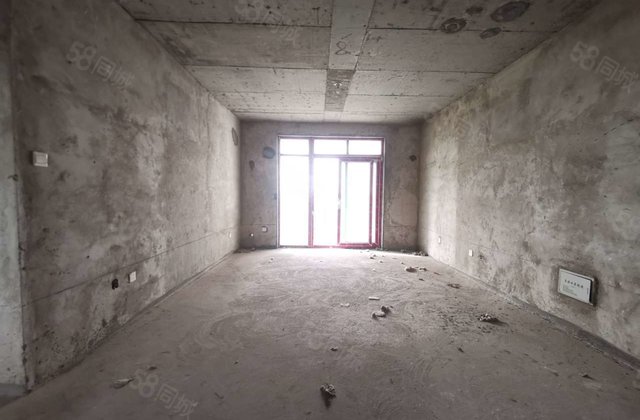 老文轩 西安交大 毛坯4室 带车位和储 免大税 有匙即看