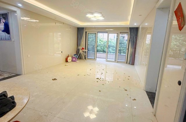 云山峰境花园4室2厅143㎡118万二手房图片