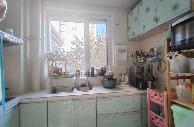 奥森花园 3房 周边配套完善