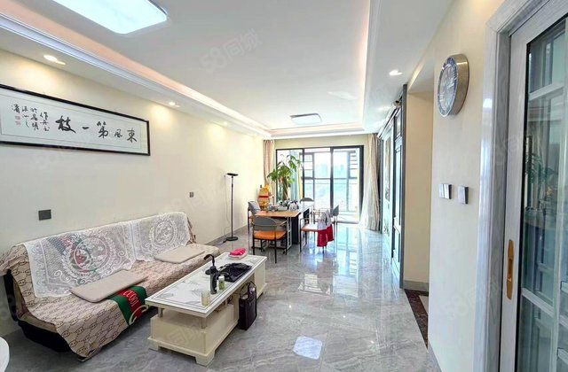 蓝光林肯公园一期(悦山苑)3室2厅101㎡102万二手房图片