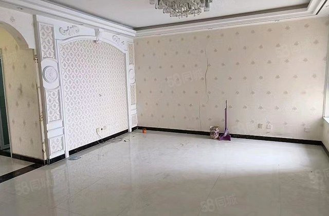 急售一实验外国语奥森新区政府次新房精装好房 带电梯正规商品房