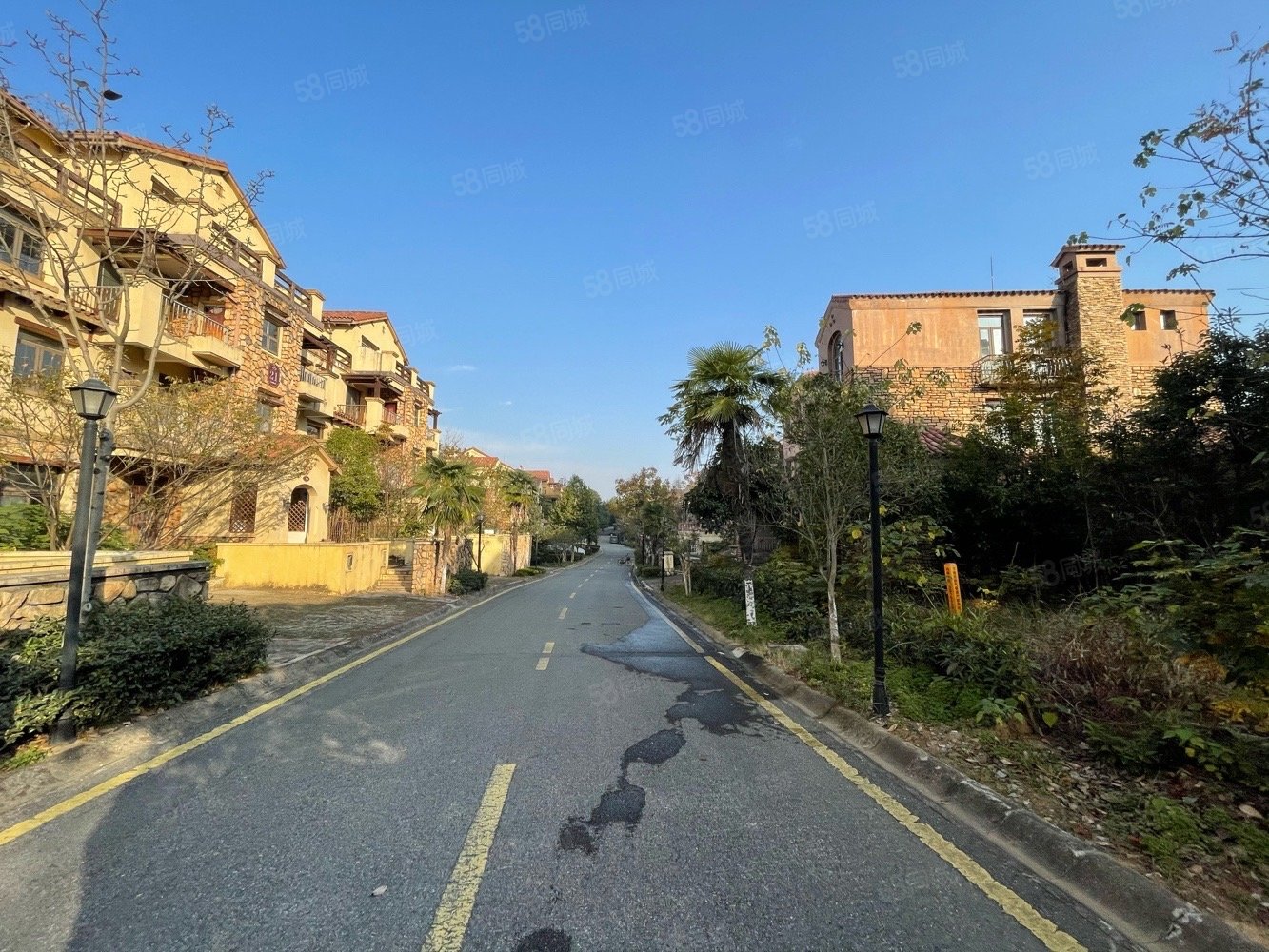 红莲湖高尔夫国际社区(别墅)4室2厅3卫175㎡南北86万