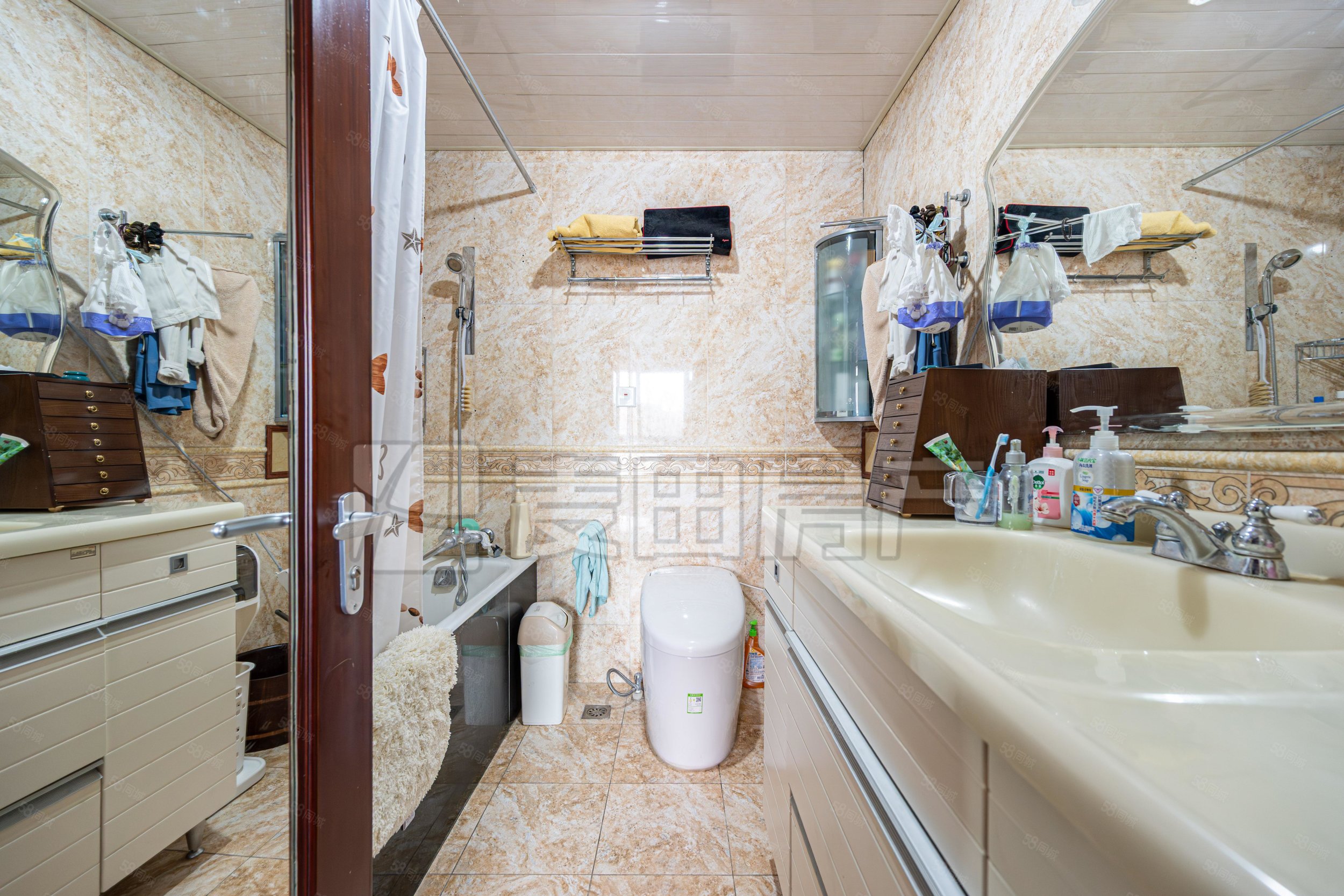 中海凱旋2室2廳2衛(wèi)130.08㎡東西2600萬