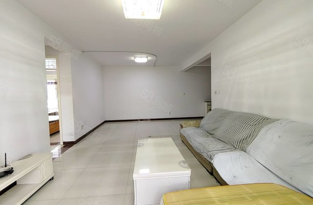 当代国际 东昌丽都 简装三室  免大税 户型方正诚心出售