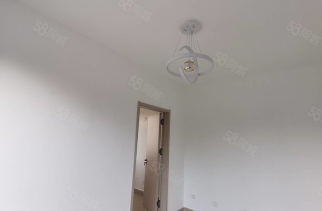 急急急售 首付不到3万 实验 文轩 湖边房 送储 免大税