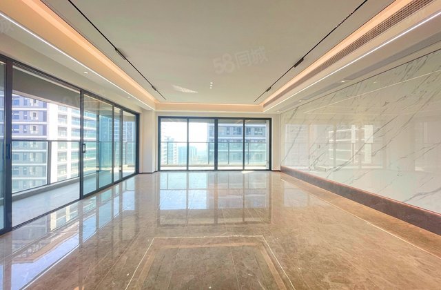 嘉臣道5室2厅272㎡390万二手房图片