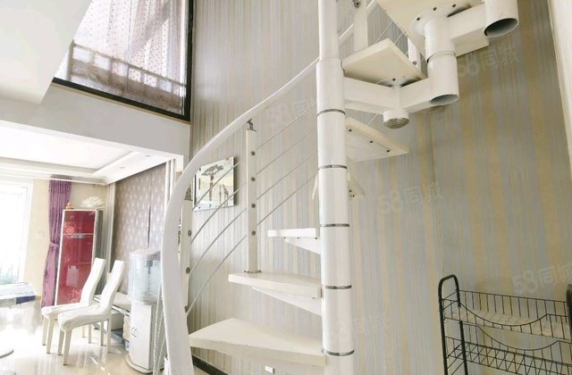 精装 116 住宅水电 38万 当代国际广场 有证 带储