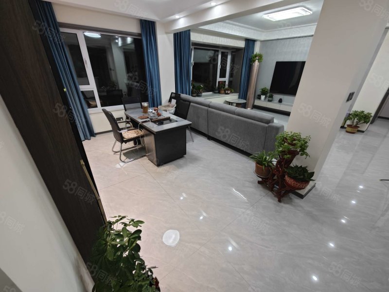 金辰雅居带家具家电价格可议精装修带车位储藏室