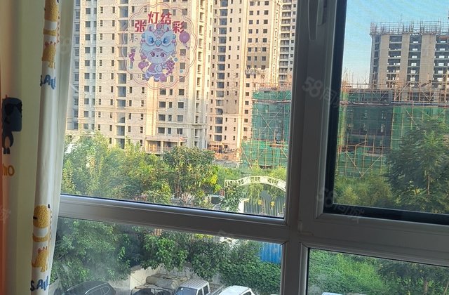 正规三居 低密度社区 楼层好      送超大地下室免费停车