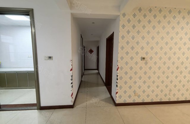 锦霞新城3室2厅120㎡68万二手房图片