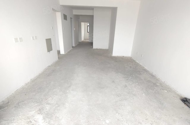 人民公园慧德中央帝景纯毛坯未住带车位地下室免 大税