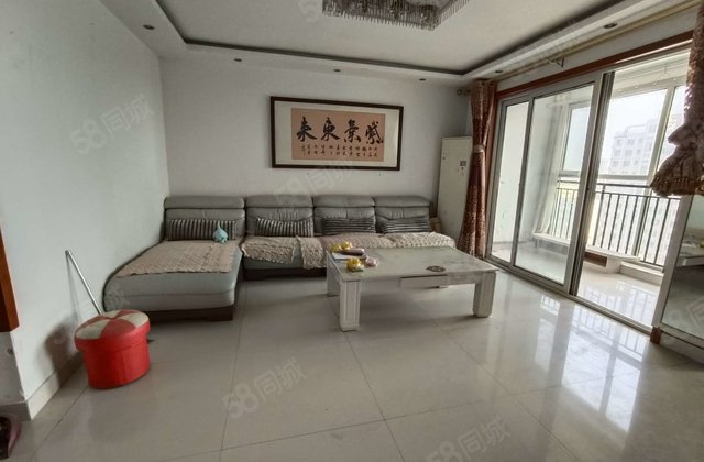 站前街，西湖馨苑，紧邻 郁光  ，交通便利