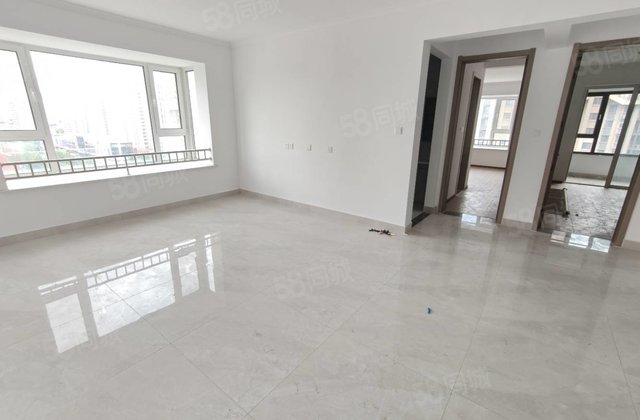 东昌中学转盘旁 现代御园东边户 新房未住带车位地下室