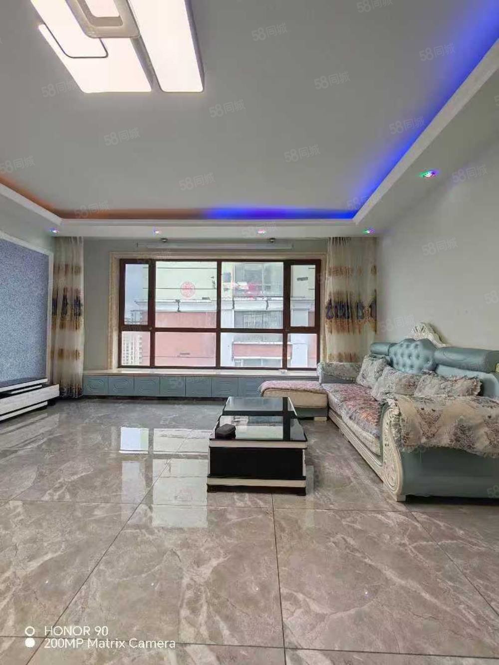 铁北鑫城3室2厅2卫145㎡南北49万